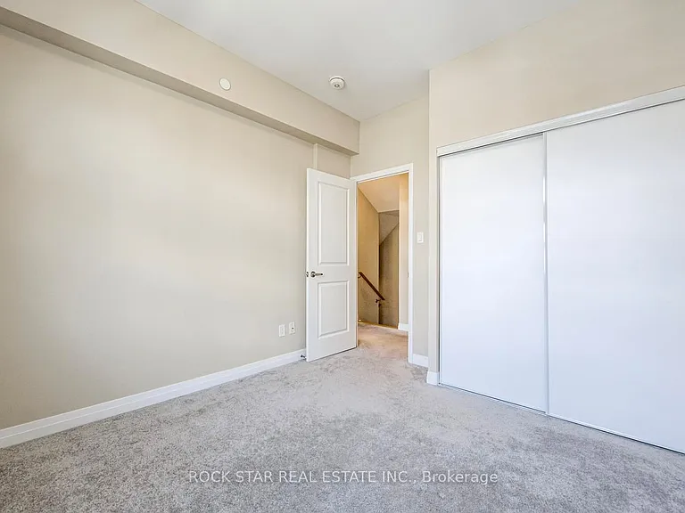 670 Atwater Ave #16 — Photo 25