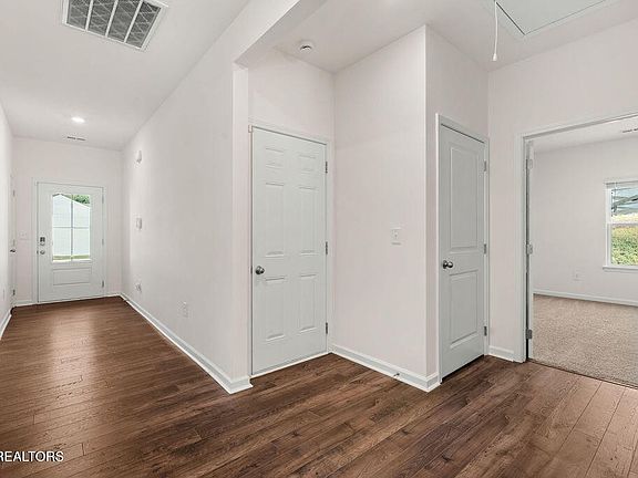 4th image of 500 Hayley Marie Ln