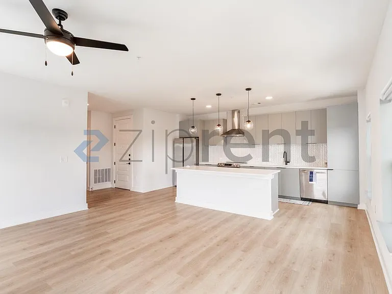 2500 Longview St #523 — Photo 7