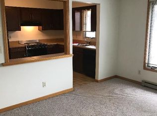 1720 Remington Rd APT 3, Rockford, IL 61108