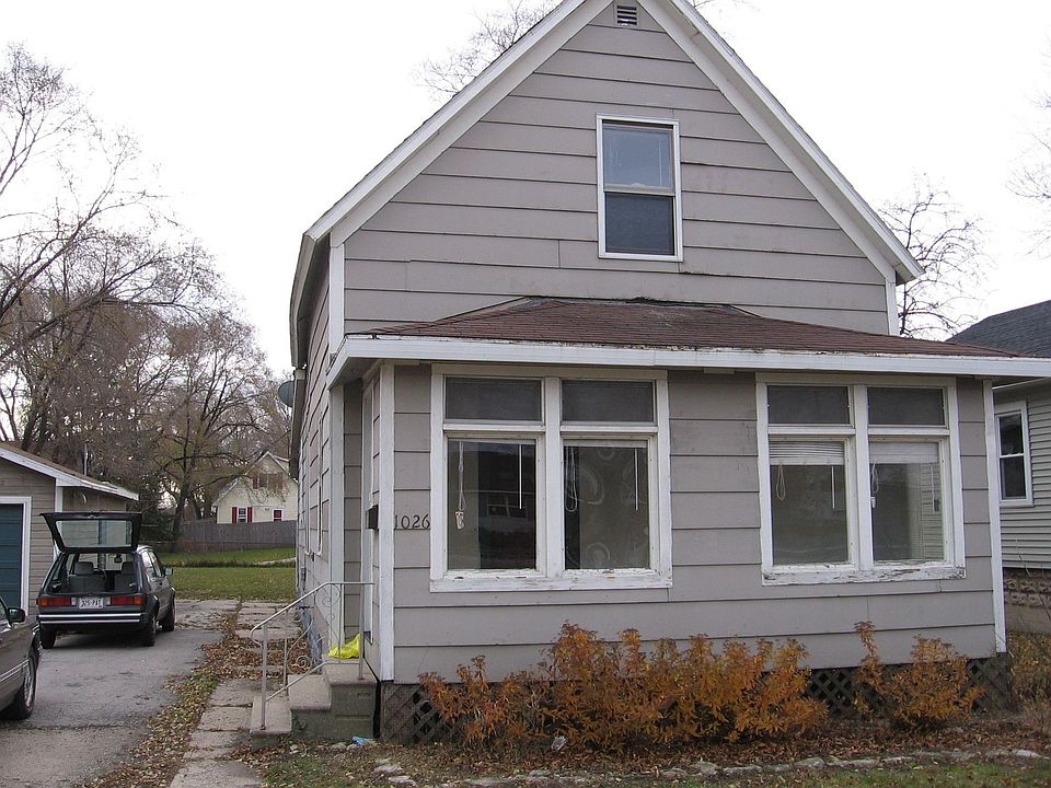 1st image of 1026 Eastman Ave