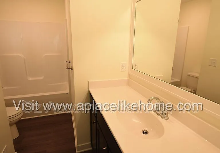 4008 NW 95th Ter — Photo 22