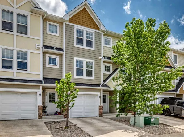 711 NW Auburn Bay Cir SE, Calgary, AB T3M 2A3