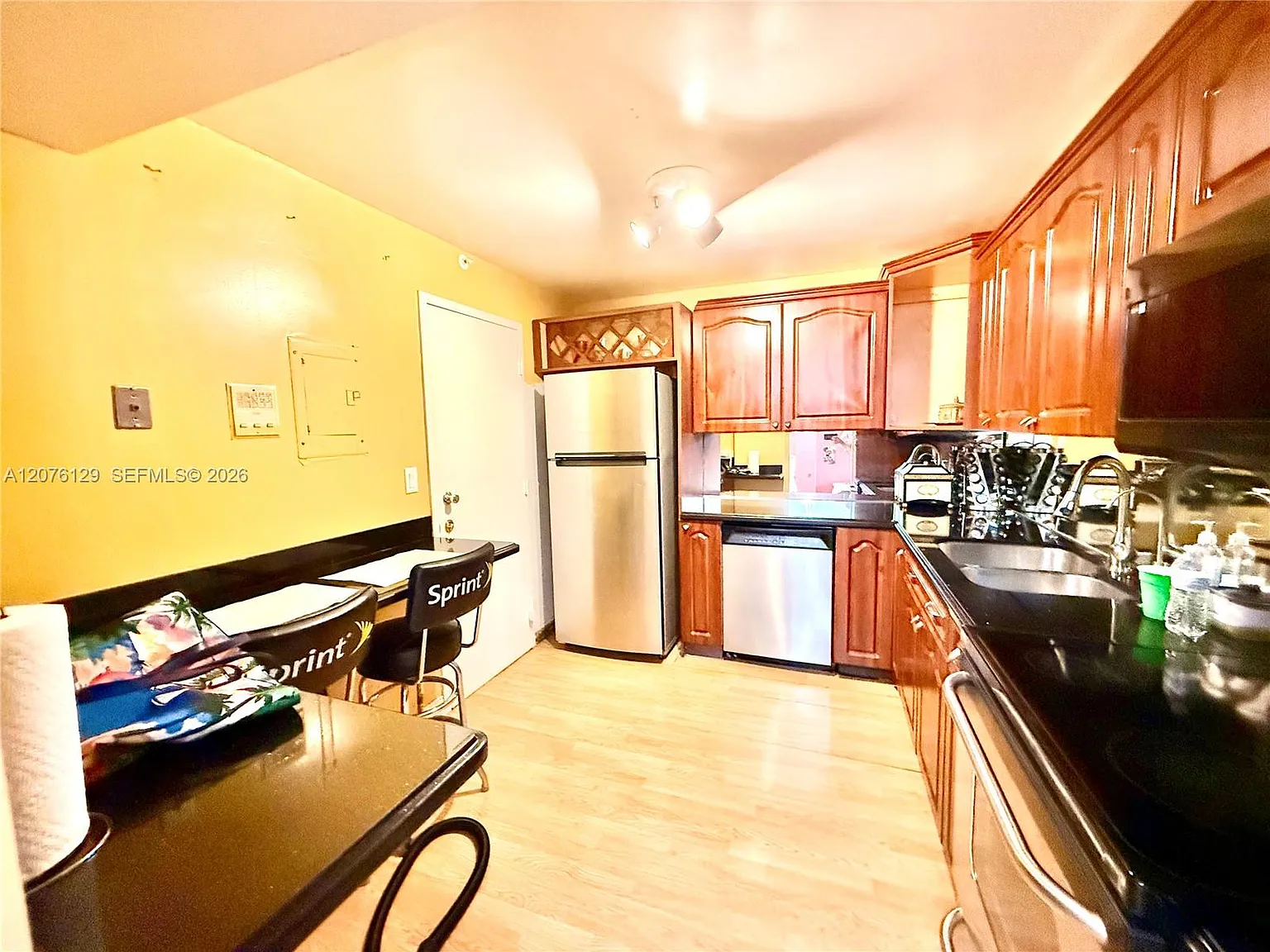 Plaza Towers North Condo — Photo 3