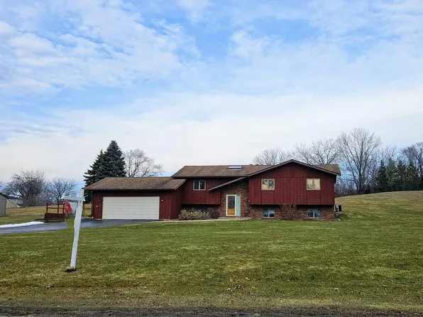 39W064 Chisholm Trl, Elgin, IL 60124