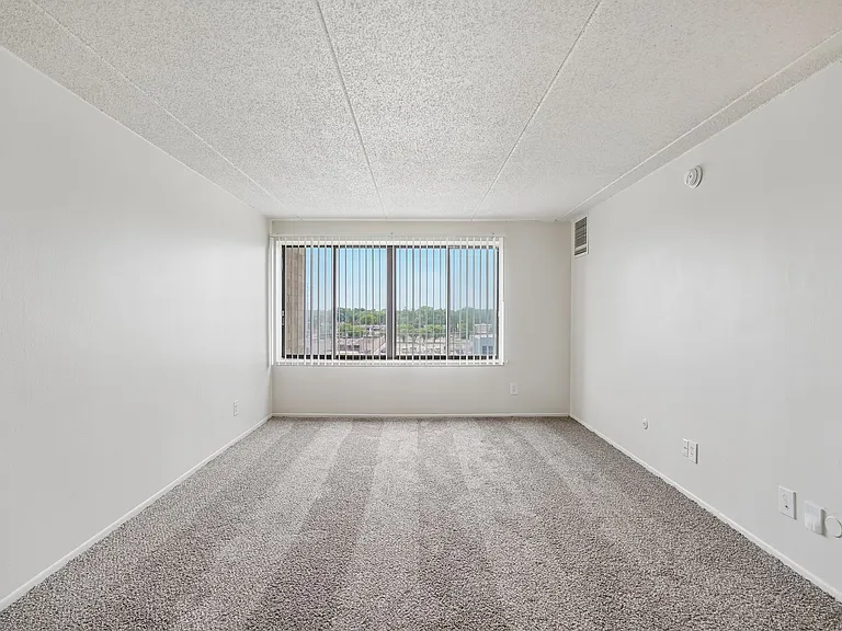 The Heights of Southfield Apartments — Photo 48