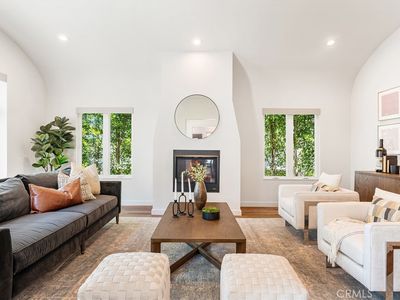 752 N Mansfield Ave, Los Angeles, CA, 90038