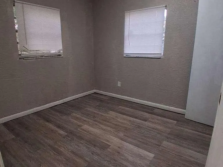 1209 Carlsbad Pl — Photo 12