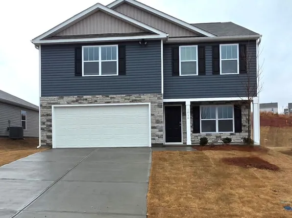 1016 Gagmon Dr, Wellford, SC 29385