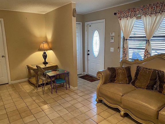 5th image of 1214 SE Naples Ln