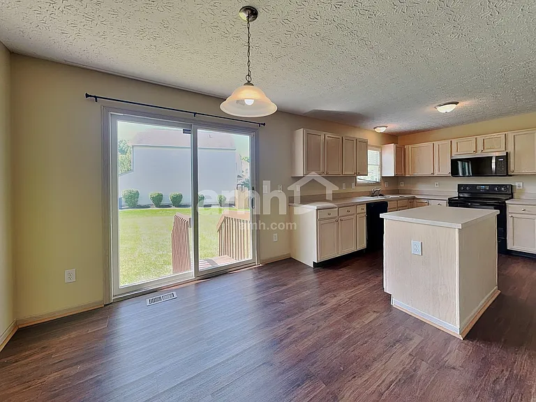 8521 Old Ivory Way — Photo 4