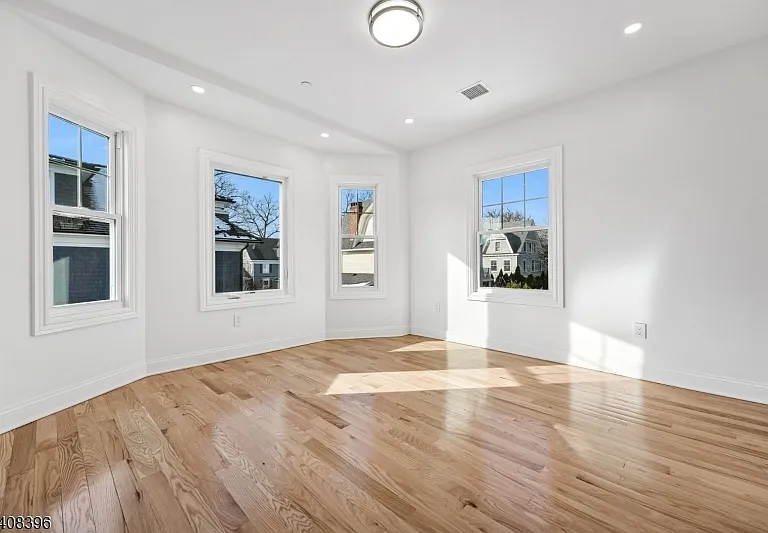 30 Woodland Ave #3 — Photo 10