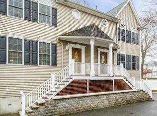 89 South St #1, Waltham, MA 02453