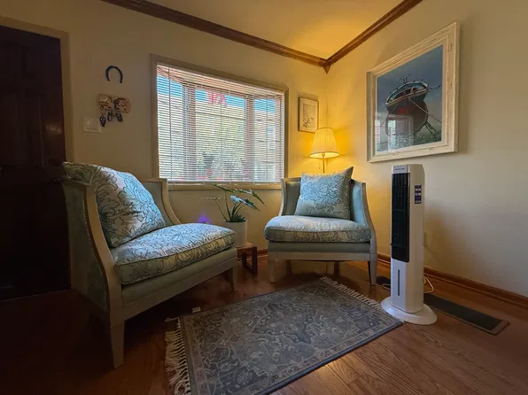 140 Fernon St, Philadelphia, PA 19148