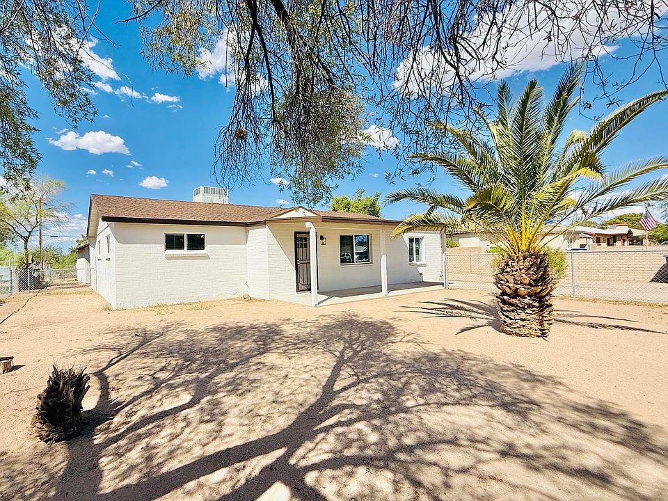 1st image of 858 W Santa Rosa St