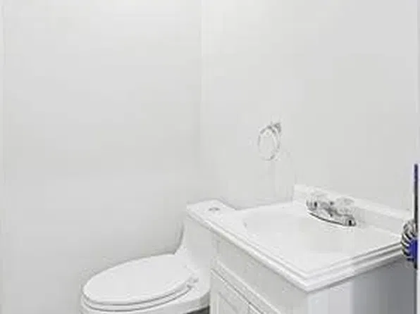 (undisclosed Address), Van Nuys, CA 91406