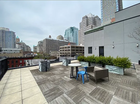 Rented by Zjama Realty Corp | media 20