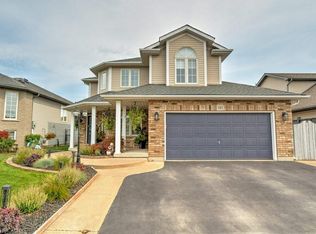 101 Golden Acres Dr, West Lincoln, ON