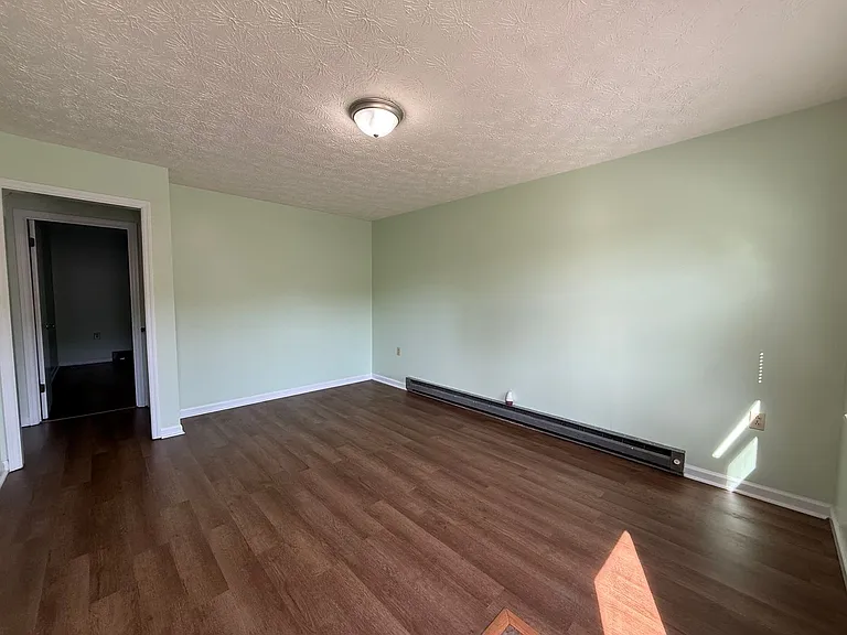 262 S Rufe Taylor Rd — Photo 3