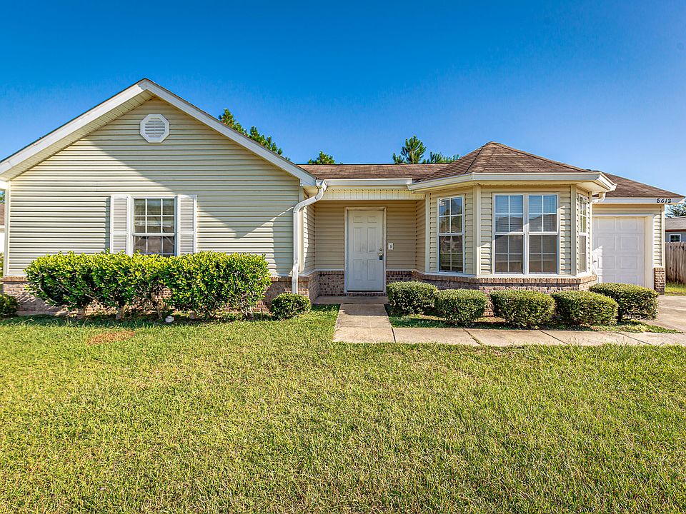 1st image of 8612 Pinoak Ln