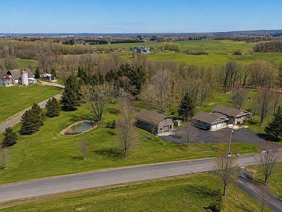 4th image of 7352 Ahles Rd