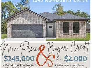 2840 Honduras Dr, Gautier, MS 39553