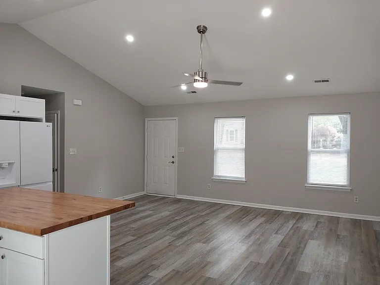 3220 Braewick Pl — Photo 2