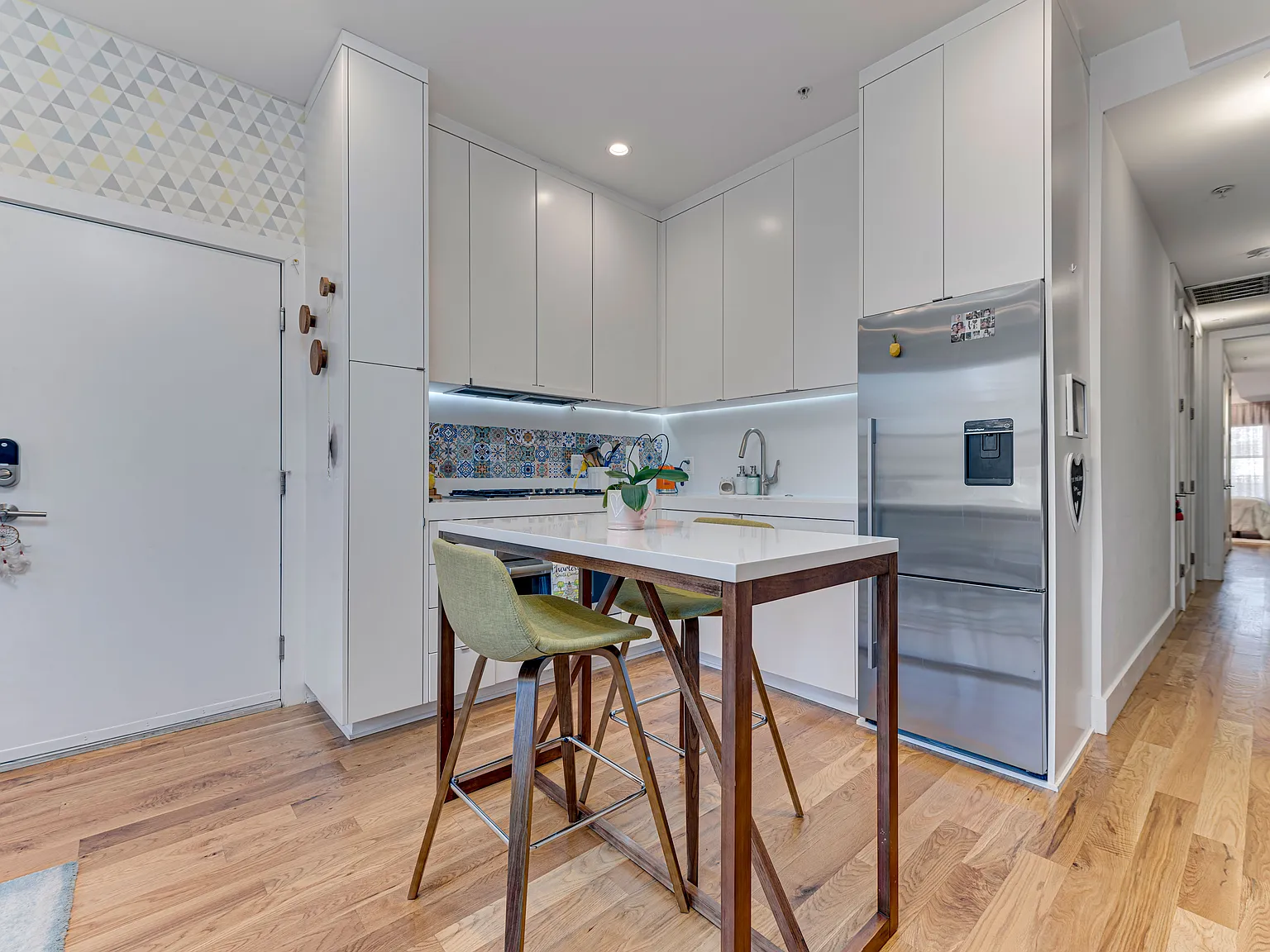 254 15th St SE — Photo 4