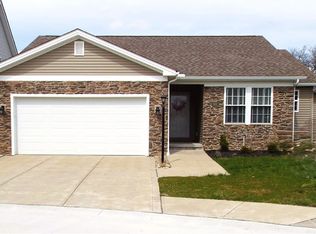 601 Falling Leaf Dr, Seven Hills, OH 44131