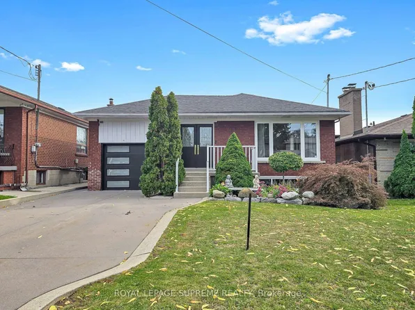465 Maple Leaf Dr, Toronto, ON M6L 1R1