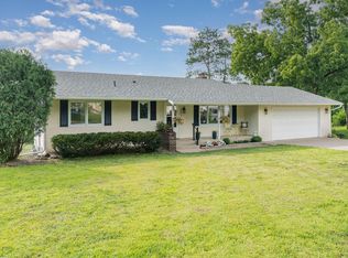 2223 Duluth St N, Maplewood, MN 55109