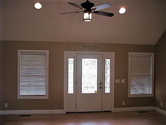 3rd image of 162 Patriot Cir