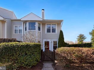 6029 Sunset Ridge Ct, Centreville, VA 20121