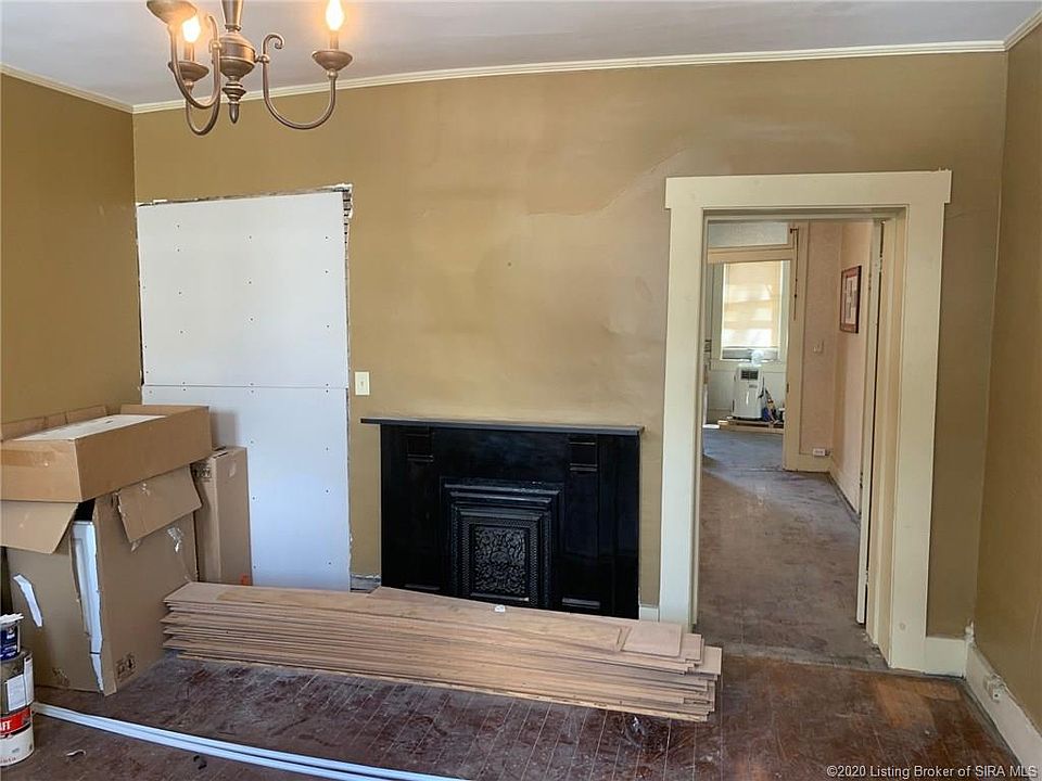 2nd image of 506 E Main St