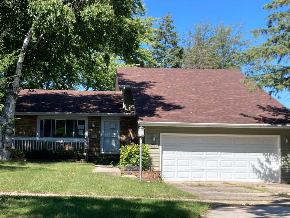 1st image of 2055 Bradford Ln