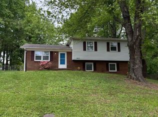 1652 Banbridge Rd, Kernersville, NC 27284