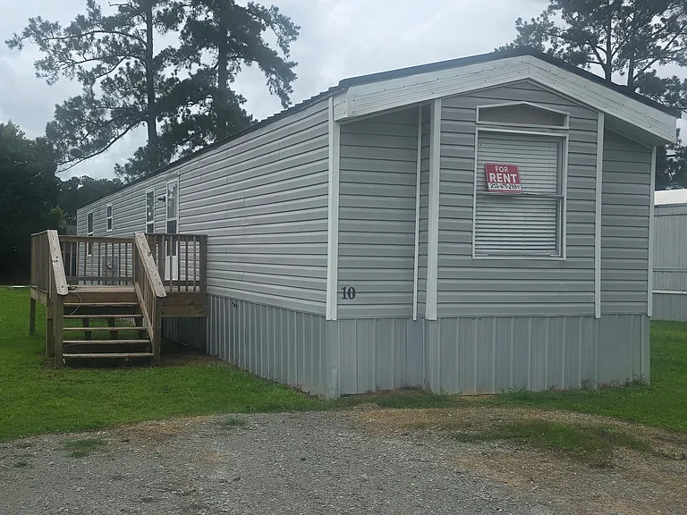 101 Hudson Ln #10 — Photo 6