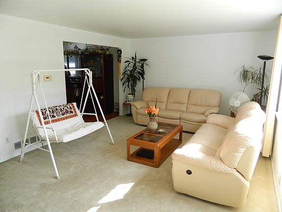 Living Room-West
