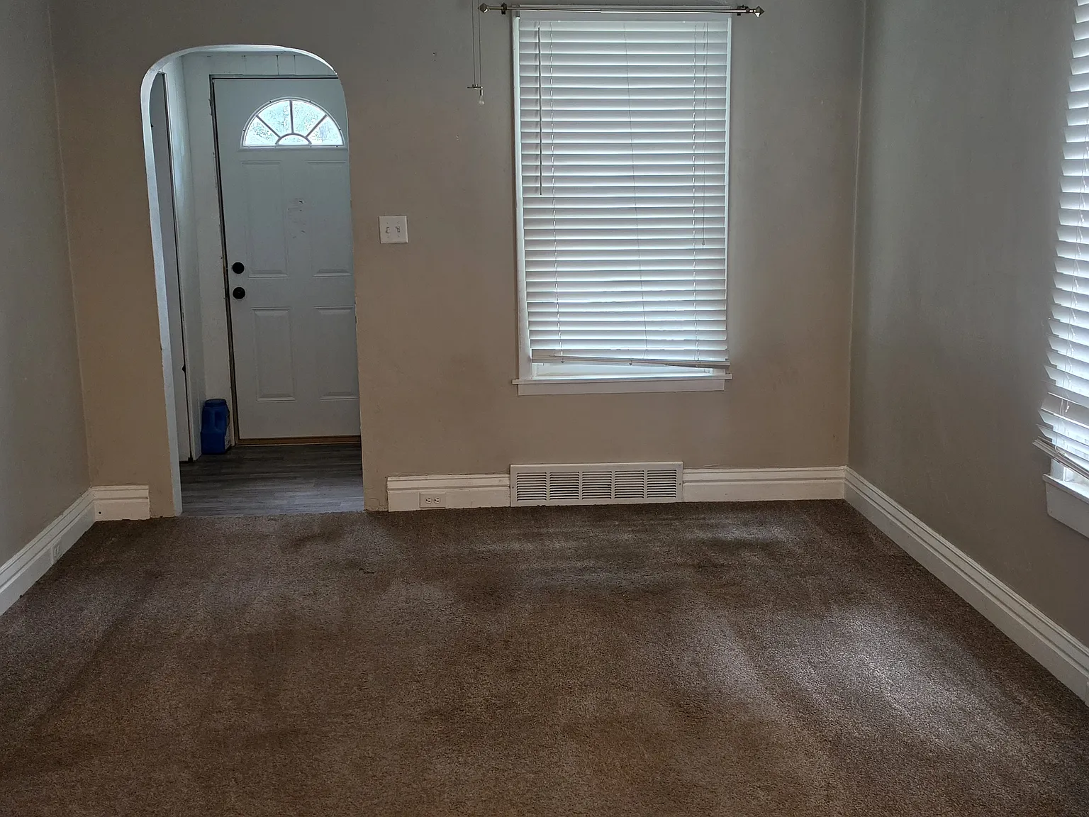 2 bed, 940 sqft, $1,250 — Photo 4