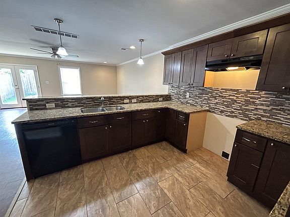 5th image of 2743 Maggie Woods Pl