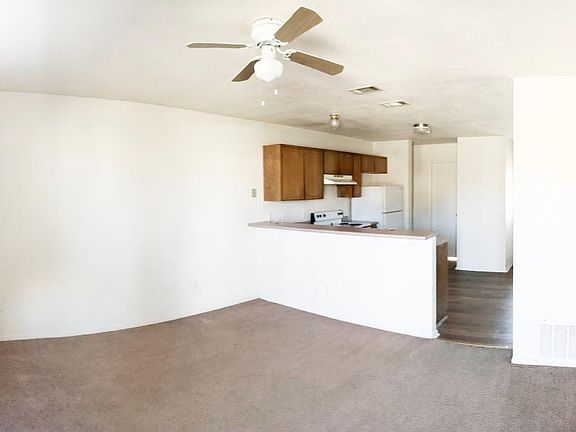 2nd image of 1104 Leslie Cir APT C