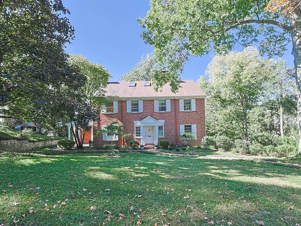 1st image of 11 Weebetook Ln