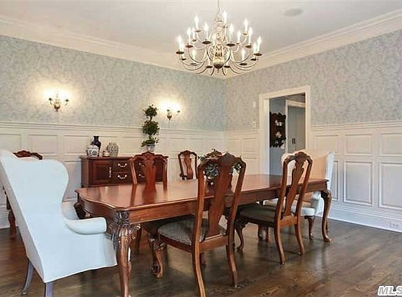 4th image of 8 Cathedral Ave