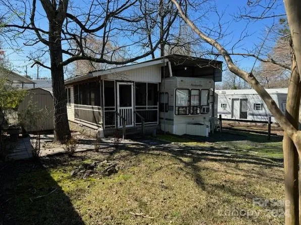 111 Redwood Trl, Mount Gilead, NC 27306