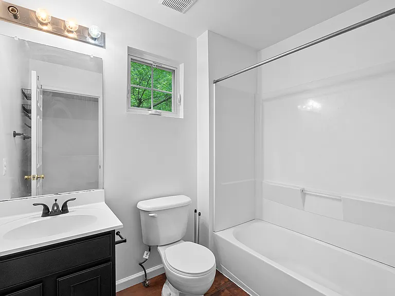 1750 Galen St SE — Photo 21