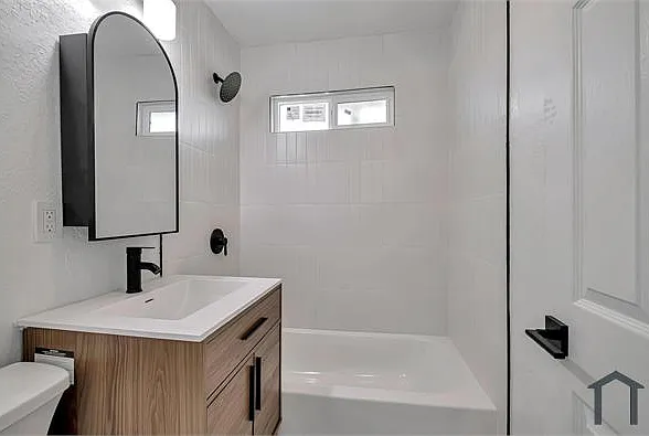 344 Pennsylvania Dr #2 — Photo 3