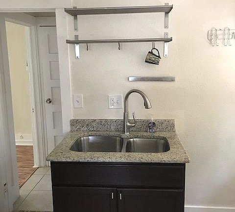 2nd image of 1600 Avalon Pl Floor 2