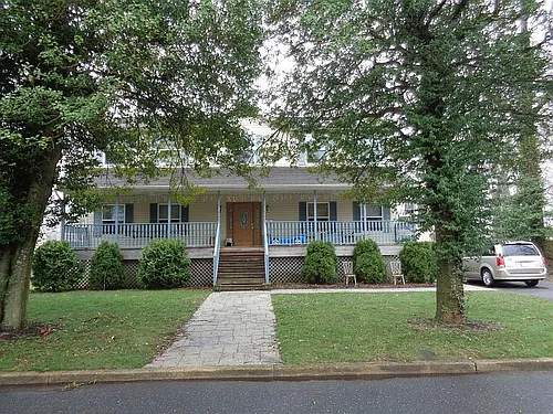 1 Walnut St Photo 1