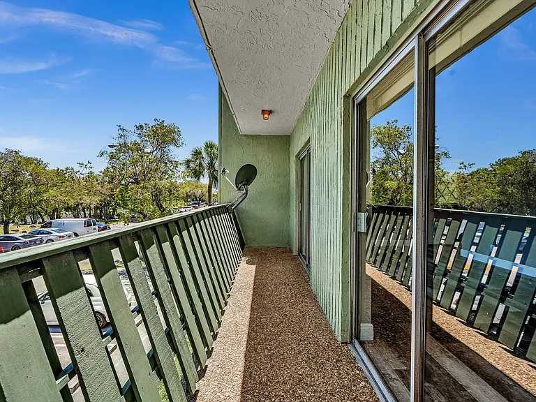 8909 NW 28th Dr #32B — Photo 21