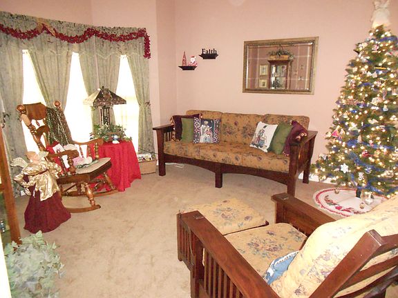 4th image of 265 Haydens Walk Ct
